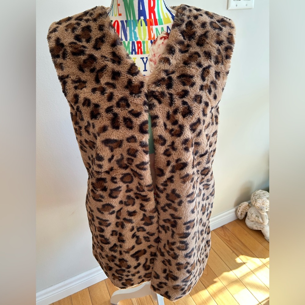NWT 14th & Union Animal Print Faux Fur Vest